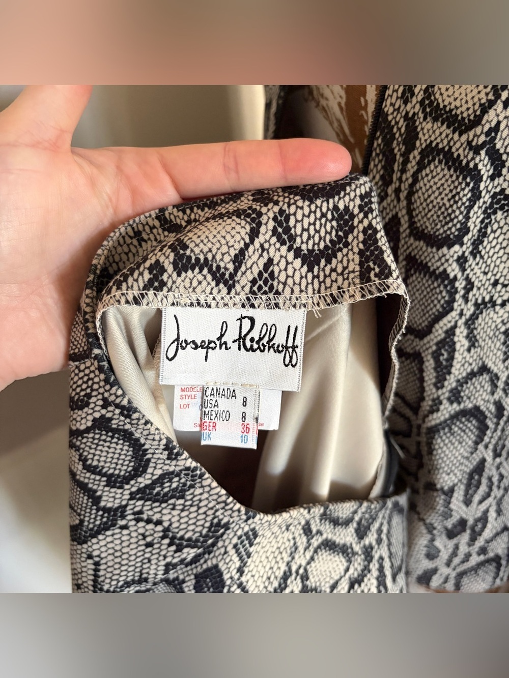 Vintage Joseph Ribkoff Snakeskin Skirt Suit Set 2 Piece Matching Set 90's Y2K - Picture 15 of 15